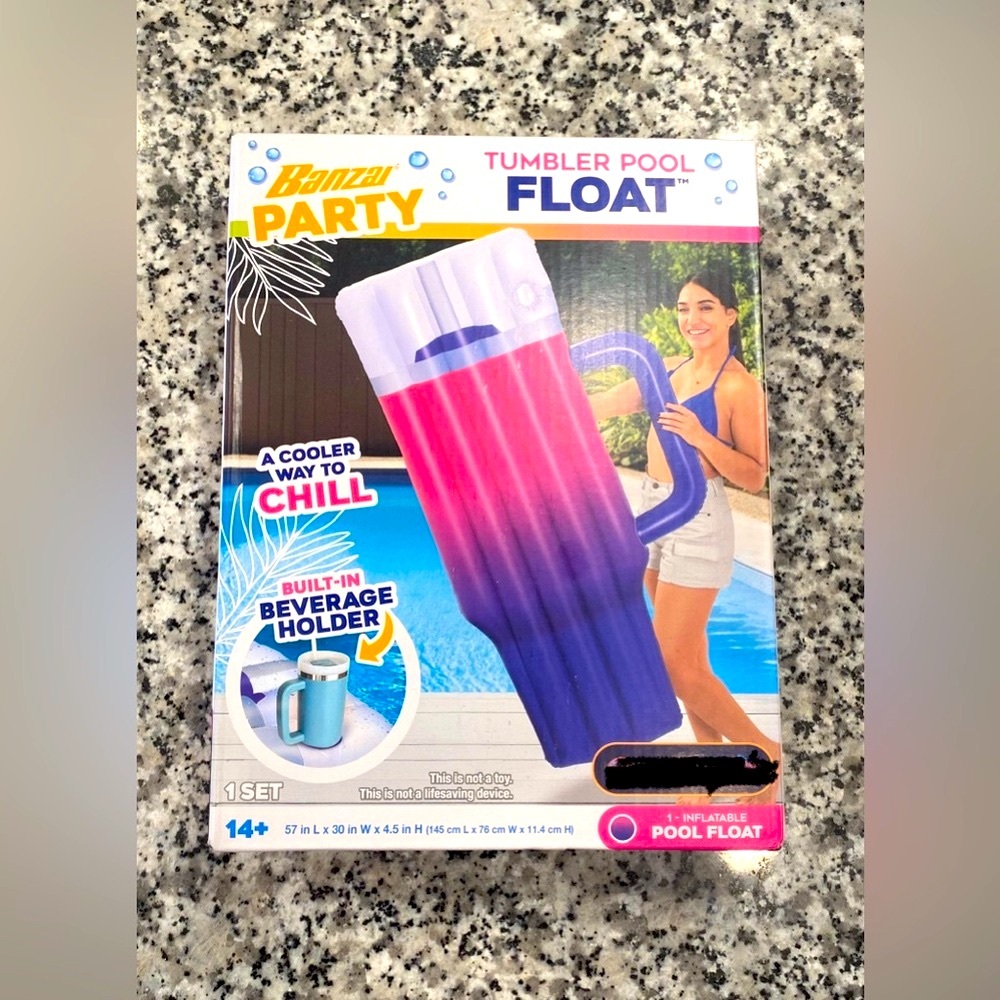 Tumbler Pool Float Pink and Purple